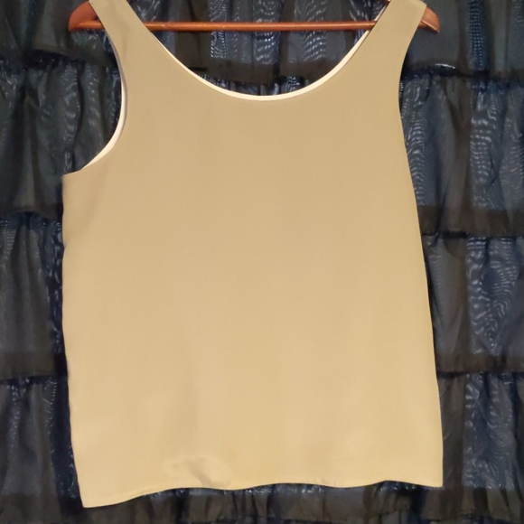 Silk top - Picture 2 of 2